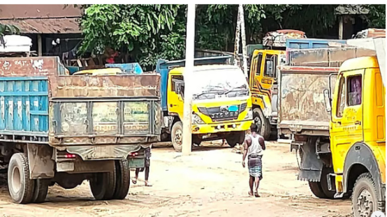 সিলেটে ৫ দফা দাবিতে চলছে পণ্য পরিবহন ধর্মঘট