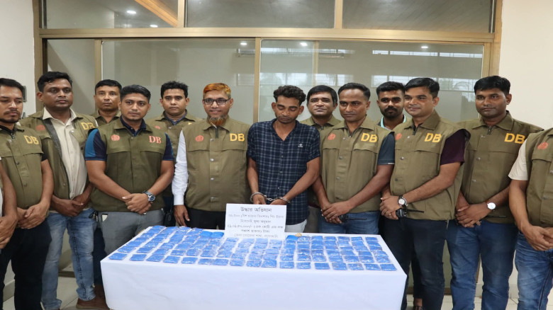 বাগেরহাট পুলিশের বিশেষ অভিযান, বিপুল পরিমাণ ইয়াবা ...