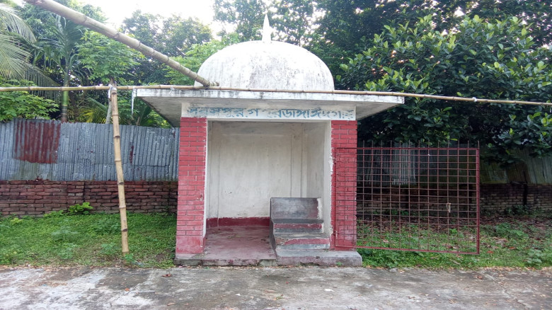 প্রাচীনতম ঈদগাহ ও কবরস্থান মধুমতির গর্ভে বিলীন প্র...