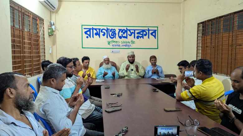 সাংবাদিক সাখাওয়াত হোসেনের সুস্থতা কামনায় রামগঞ্জ প...