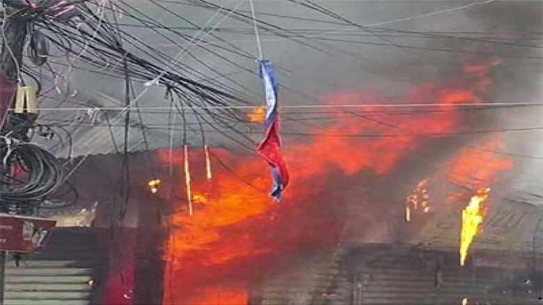 মাধবদীর সোনার বাংলা মার্কেটে ভয়াবহ অগ্নিকান্ডে ৭ দ...