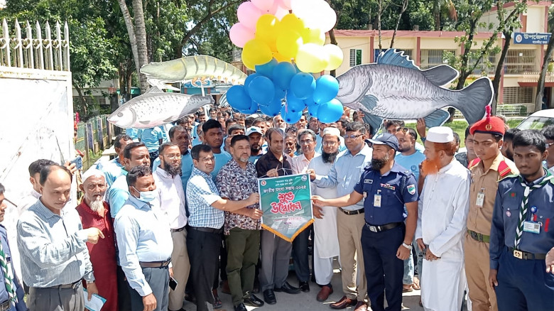 সাতক্ষীরায় মৎস্য পোনা অবমুক্তকরণ