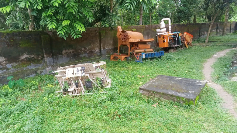 "অব্যবস্থাপনায় পাঁচবিবির আইপিএম সমিতি:  নষ্ট হচ্ছে লক্ষ্য লক্ষ্য টাকার কৃষি যন্ত্রপাতি