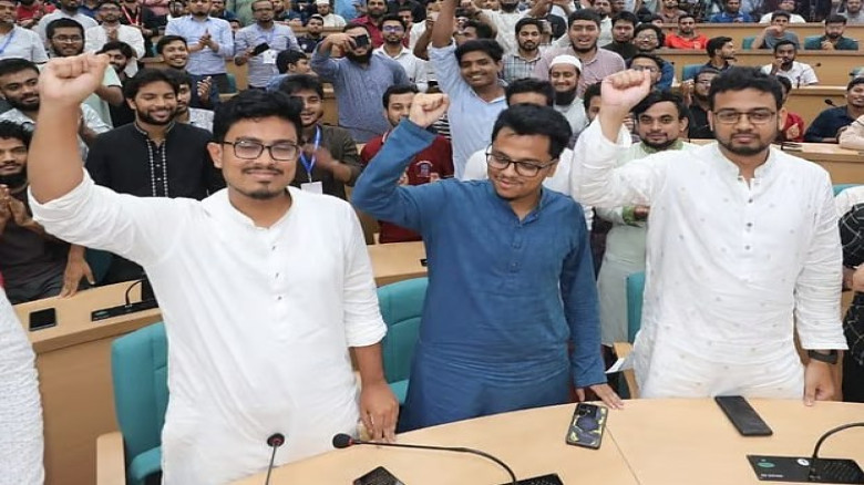 ডাকসুর শীর্ষ ৩ পদেই শিবিরের জয়...