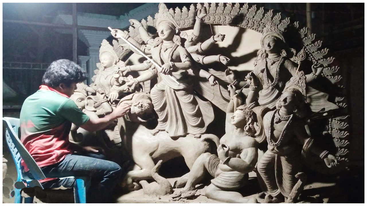 পার্বতীপুরে ১৩৮ পূজামণ্ডপ তিনস্তরে নিরাপত্তা ও সিস...