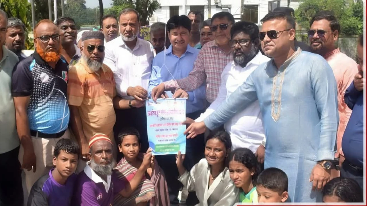 বগুড়ায় আঞ্চলিক স্কুল সাঁতার প্রতিযোগিতা অনুষ্ঠিত