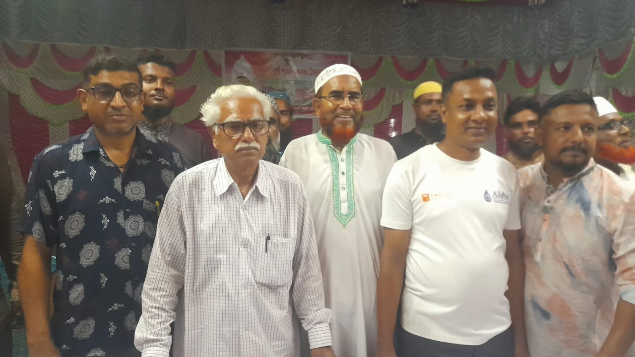 মাগুরা-১ আসনে জামায়াত মনোনীত প্রার্থী আব্দুল মতিনের গণসংযোগ ও মন্দির পরিদর্শন