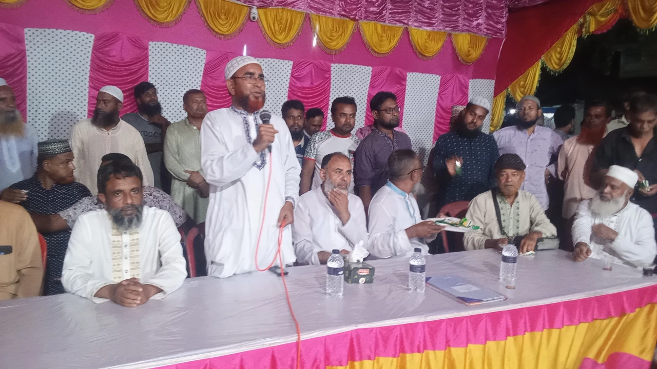 মাগুরায় ১৯ মন্দির পরির্দশন ও মতবিনিময়  করলেন জামায়াতের ১ আসনের প্রার্থী আব্দুল মতিন 