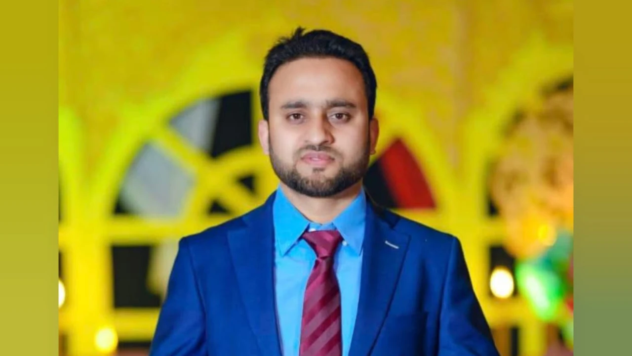 রায়পুরে ডিপ-টিউবওয়েল স্থাপনের উদ্যোগ নিলেন তরুণ সম...