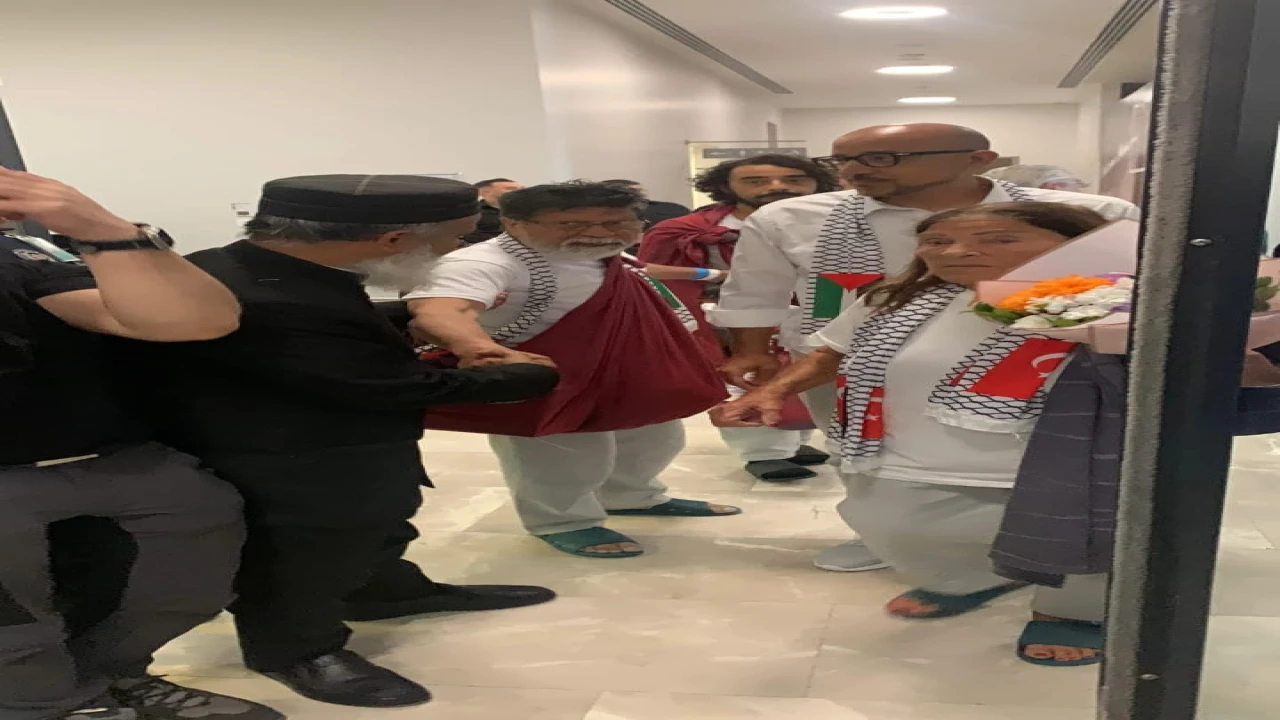 সাংবাদিক শহিদুল আলম সম্পর্কিত আপডেট