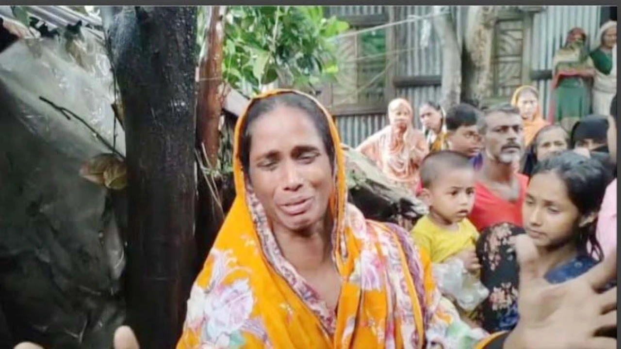 সোনারগাঁয়ে স্বামী-স্ত্রীর ঝুলন্ত মরদেহ উদ্ধার...