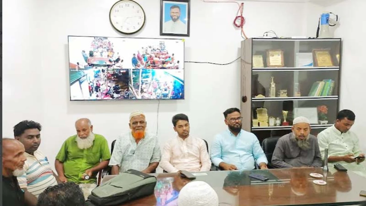 বর্ণাঢ্য আয়োজনে হাজিপুর বাজারে অফিস উদ্বোধন