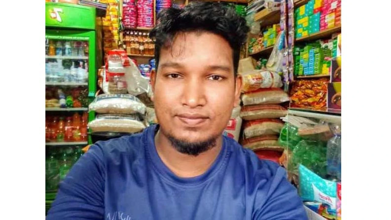 হোটেল ব্যবসায়ীর স্ত্রীকে শ্লীলতাহানির অভিযোগ, পিতা...