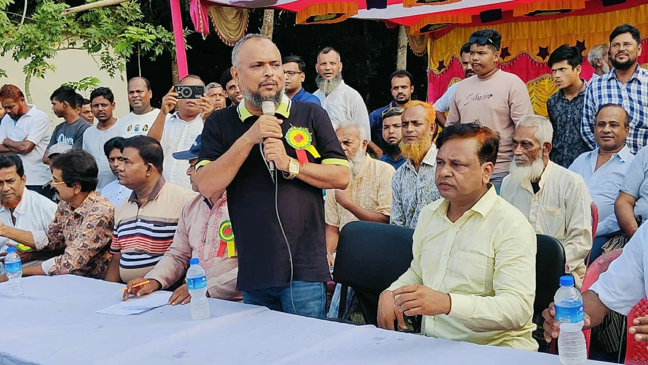 নড়াইলে ৮ দলীয় নকআউট ফুটবল টুর্নামেন্টের ফাইনাল খেল...