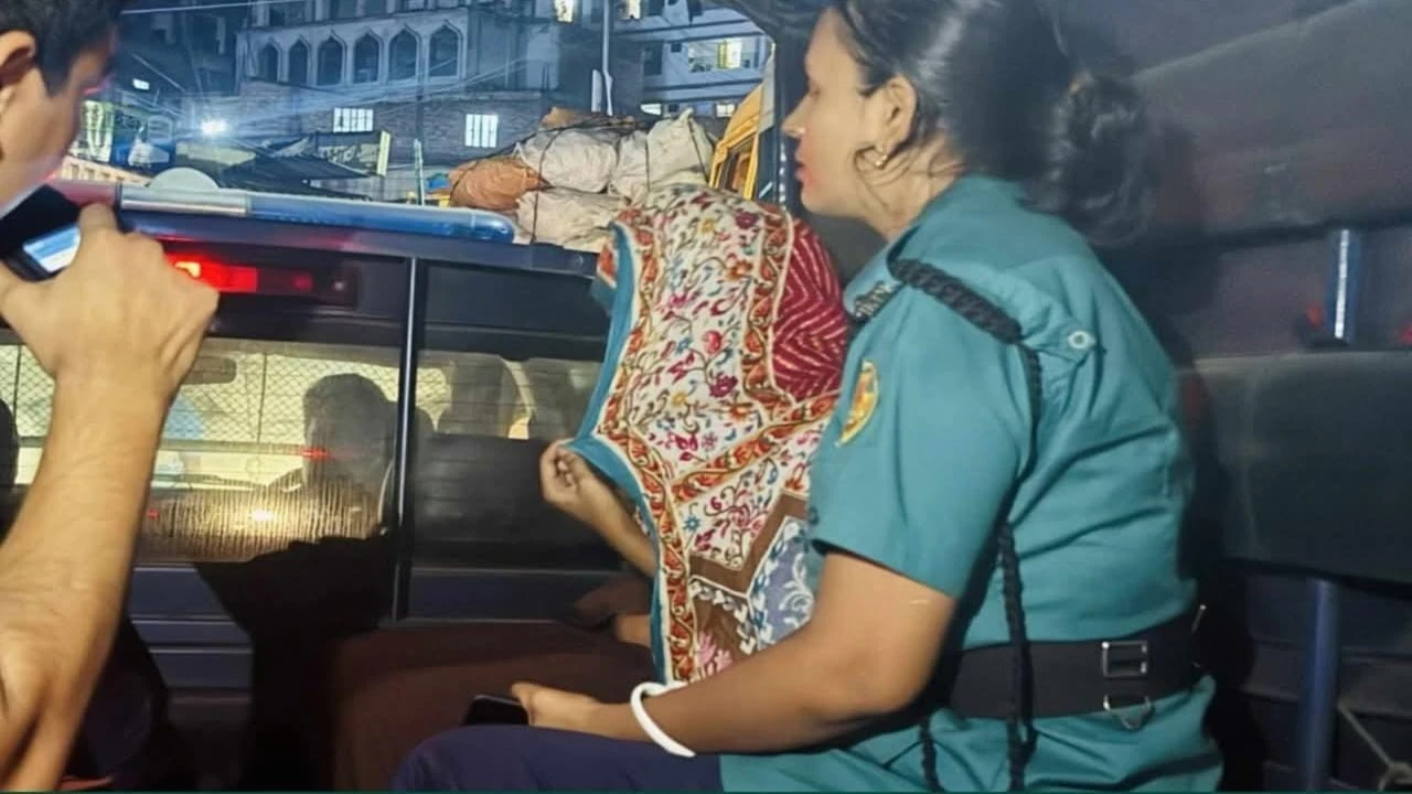 জবি শিক্ষার্থী জুবায়েদ হত্যার ঘটনায় তার ছাত্রী আটক