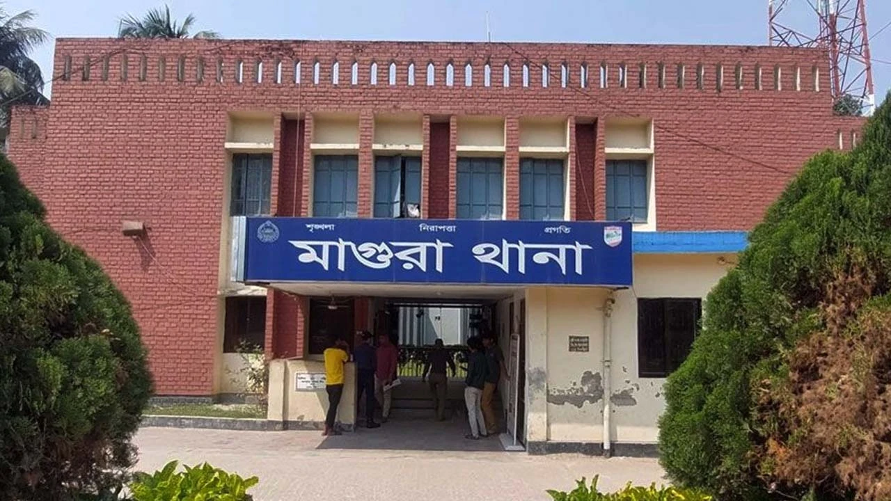 আঠারখাদায় সালিশের জের ধরে যুবকের দায়ের কোপে গুরুতর...