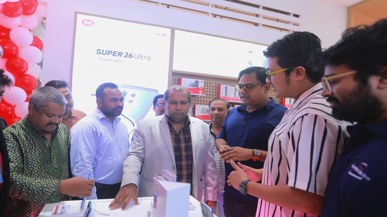 শুরু হোক নতুন স্মার্ট লাইফস্টাইল—যেখানে স্মার্টফোন, এক্সেসরিজ ও হোম অ্যাপ্লায়েন্স