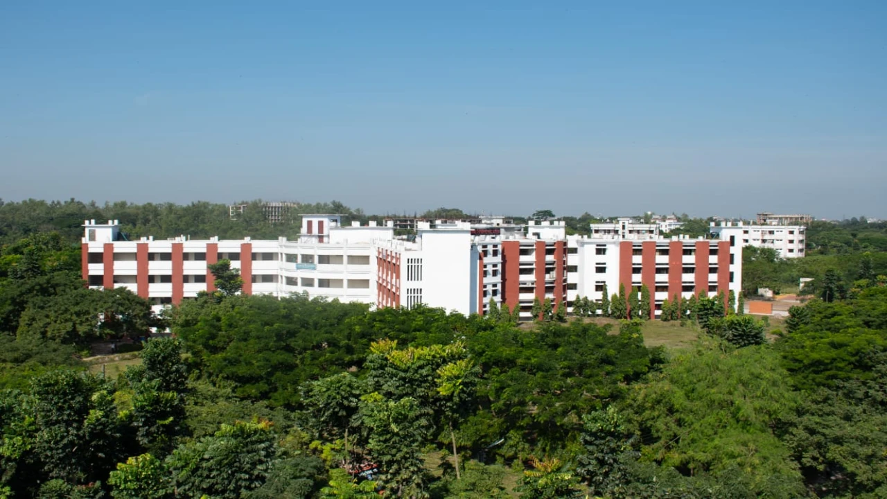 ব্রাকসু নির্বাচনে যারা ভোটার হতে পারবেন না