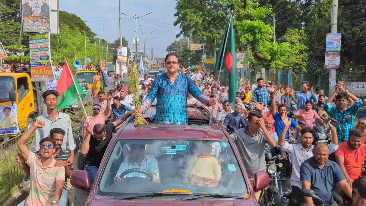 মাগুরায় বিএনপি প্রার্থী মনোয়ার হোসেন খানকে জমকালো অভ্যর্থনা