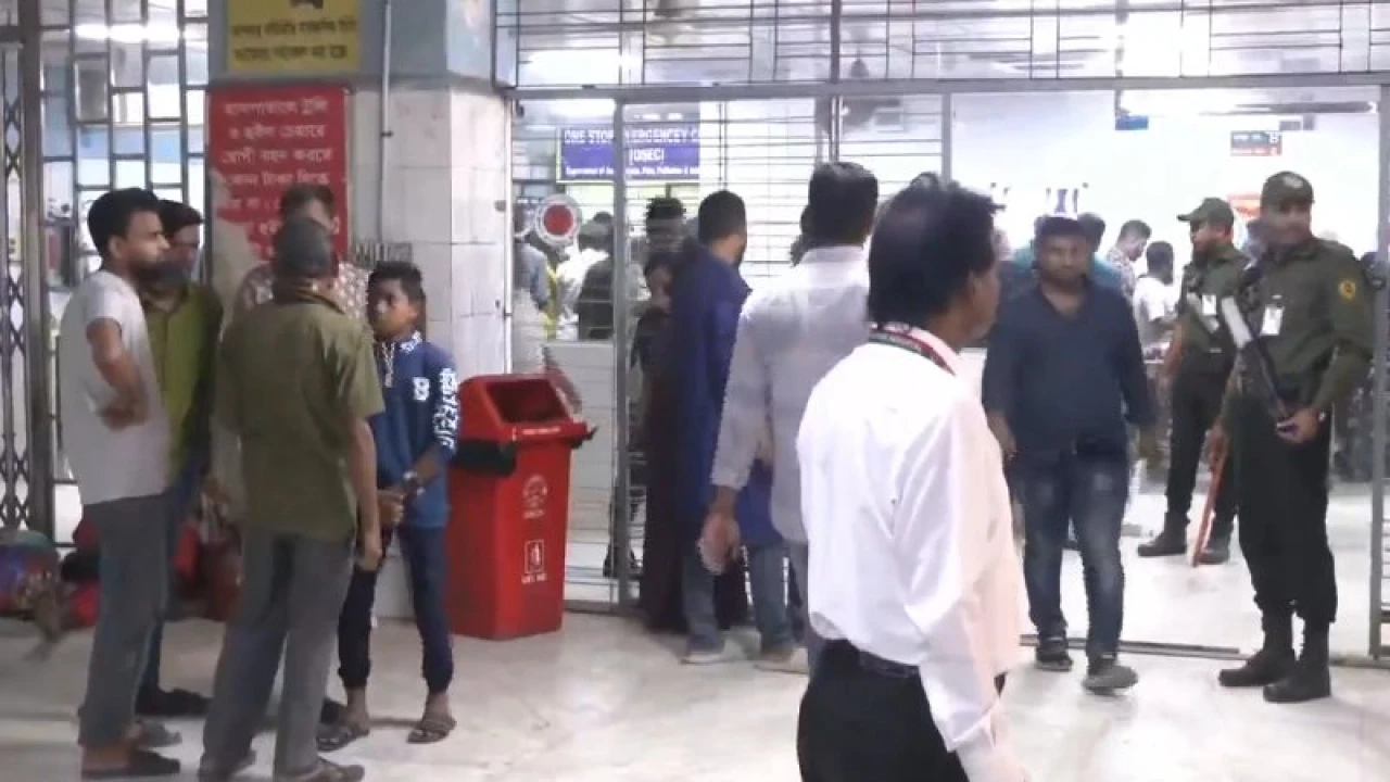 ভূমিকম্পে ঢাবি শিক্ষার্থীসহ ১৮ জন ঢামেকে, প্রধান উপদেষ্টার শোকবার্তা