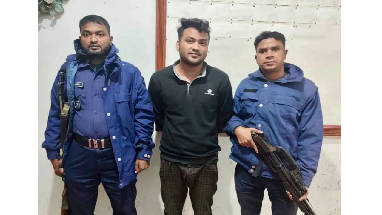 সিলেট কানাইঘাটে পুলিশের অভিযানে উপজেলা ছাত্রলীগের ...