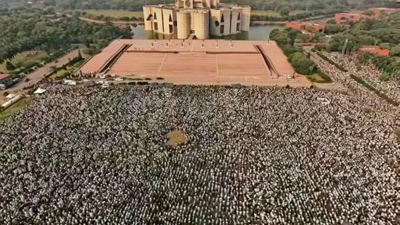 ওসমান হাদির জানাযায় জনসমুদ্র, ভারতীয় আধিপত্যবাদের বিরুদ্ধে জনমনে ক্ষোভ