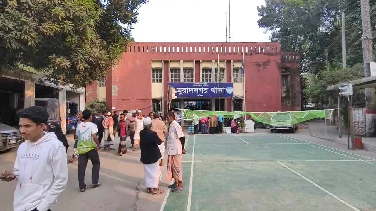 মুরাদনগরে স্বামীর ছুরিকাঘাতে স্ত্রী খুন...