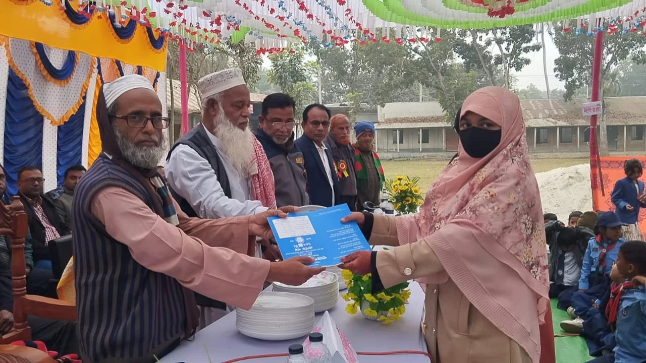 খামারপাড়া কিন্ডারগার্টেন স্কুলের বার্ষিক পরীক্ষার ফলাফল ও পুরস্কার বিতরণী