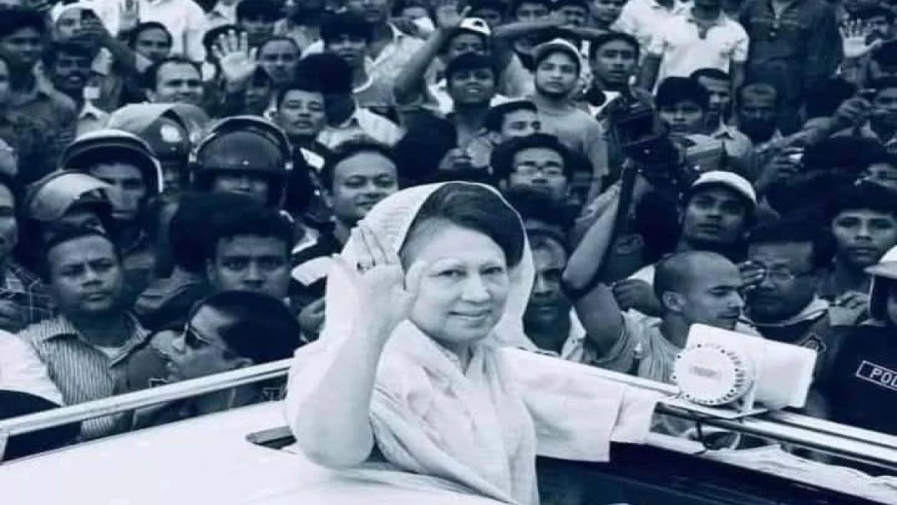 বেগম খালেদা জিয়ার প্রয়াণ: এক রাজনৈতিক অধ্যায়ের সমাপ্তি