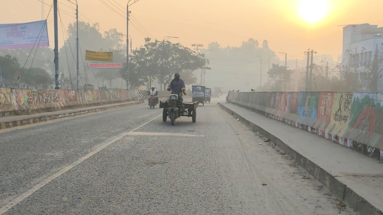 কুয়াশার দাপট কমলেও হিমেল হাওয়ায় ঠাকুরগাঁওয়ে বিপর্য...