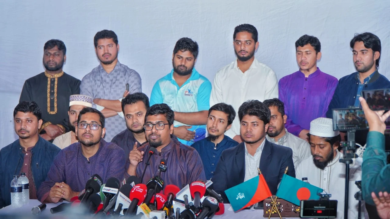 নির্ধারিত সময়ে শাকসু বাস্তবায়নের দাবিতে ছাত্রশিবিরের প্রেস ব্রিফিং