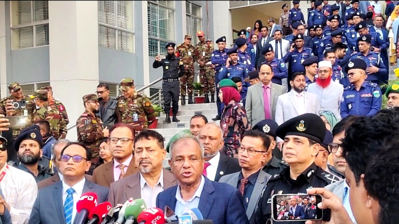 নির্বাচনে সহিংসতার কোনো আশঙ্কা নেই: স্বরাষ্ট্র উপদ...