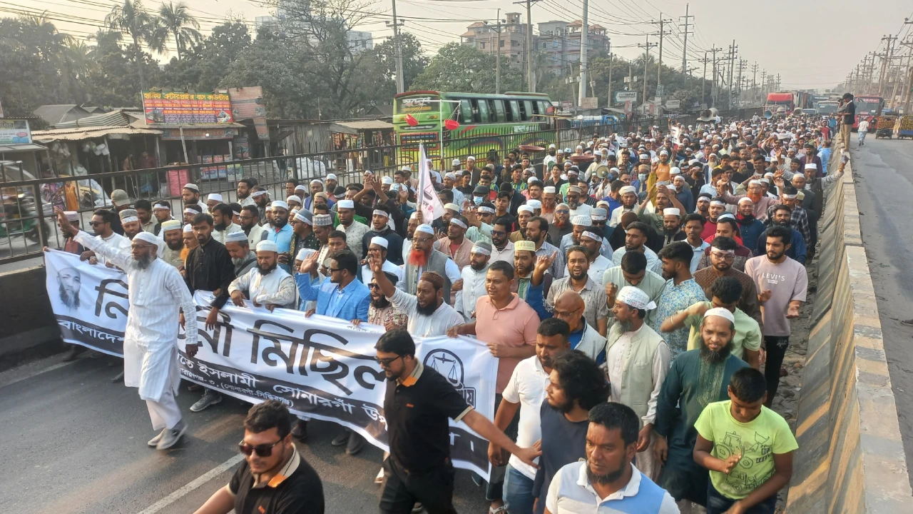 গণজোয়ার দাঁড়িপাল্লার শোডাউনে উত্তাল চৌরাস্তা-মোগরাপাড়া