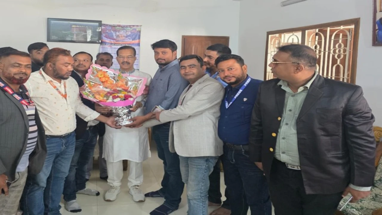 গাজীপুর-৫ নিবাচর্নী এলাকায় গুরুত্ব দিয়ে জনগনের শান...