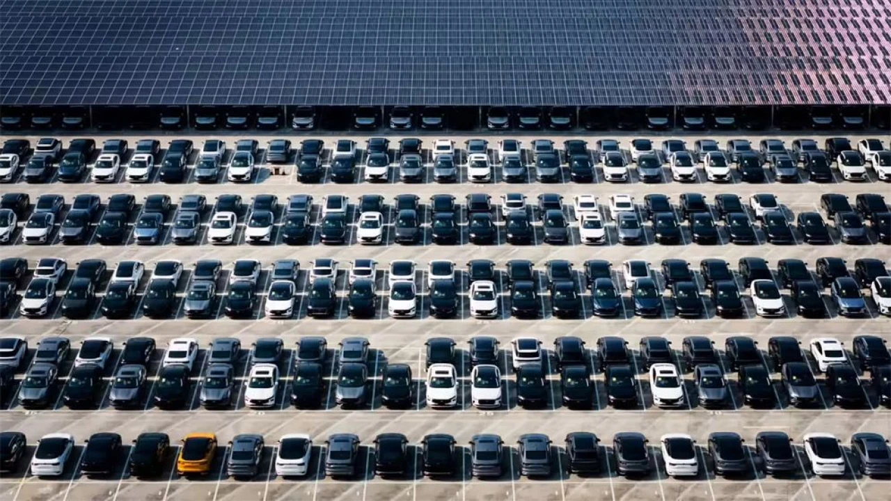 চীনের দখলে রাশিয়ায় বিদেশি গাড়ির বাজার