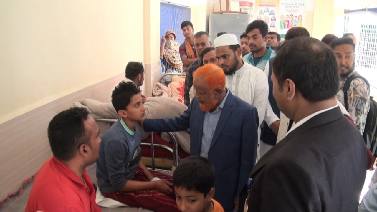 চাঁপাইনবাবগঞ্জ হাসপাতাল পরিদর্শন করলেন নবনির্বাচিত সংসদ সদস্য নুরুল ইসলাম বুলবুল