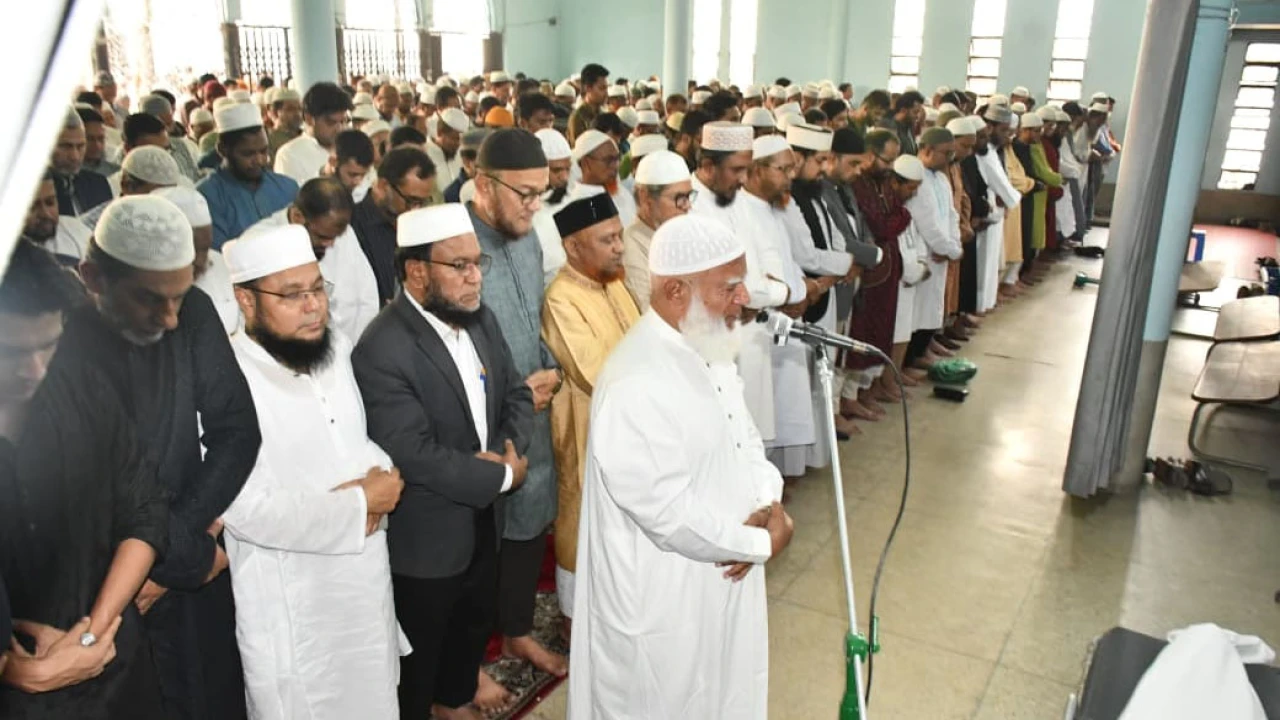 আল-আরাফাহ ইসলামী ব্যাংকের ইভিপি আবদুর রহিম খানের জানাজায় বিরোধীদলীয় নেতা