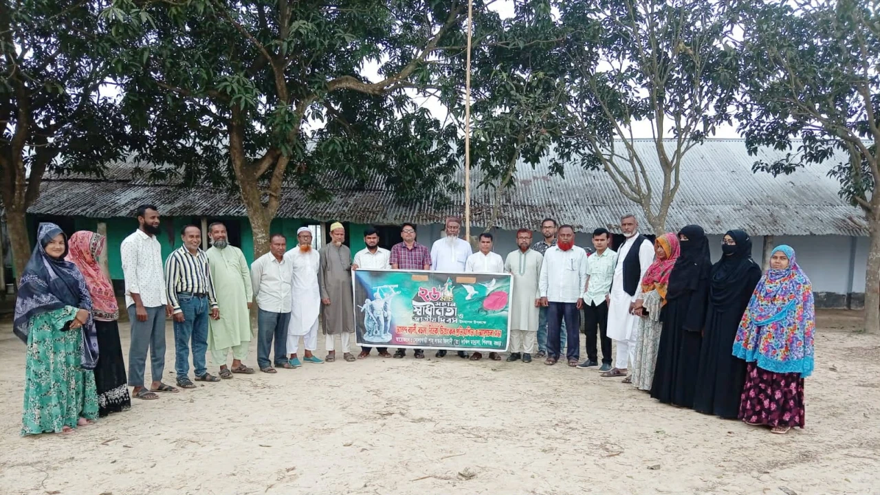 স্বাধীনতা দিবস উপলক্ষে শোলাগাড়ী শাহ লস্কর জিলানী (রঃ) মাদ্রাসায় আলোচনা ও দোয়া মাহফিল