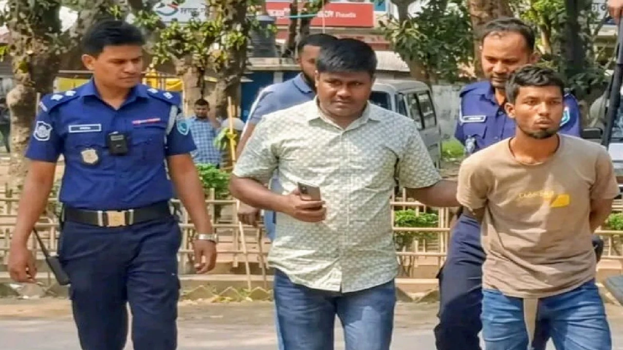 হাতকড়াসহ পালিয়ে চাঞ্চল্য, কয়েক ঘণ্টার ব্যবধানে আবারও ধরা পড়লো আসামি