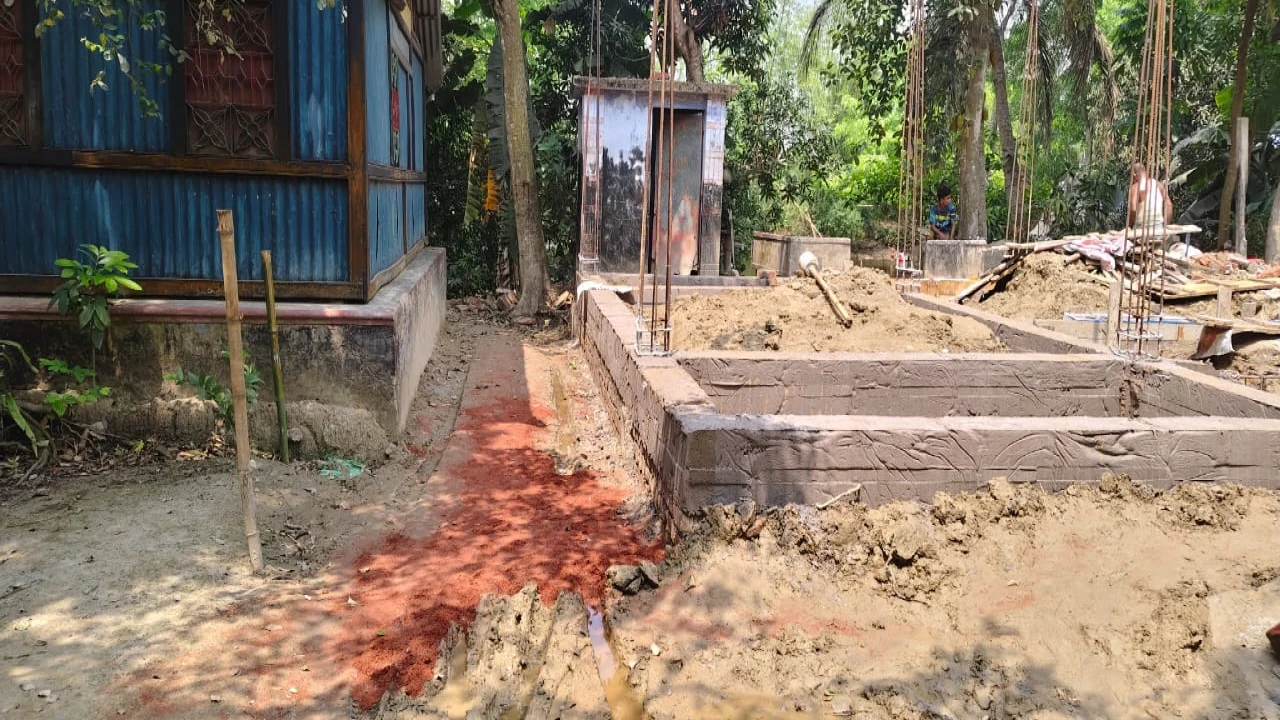 মুরাদনগরে জমি দখলের অভিযোগ, সংঘর্ষের আশঙ্কা...