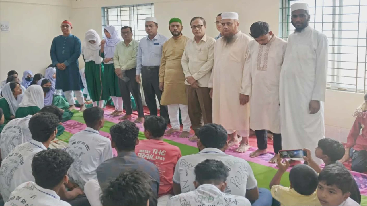 কিচক দ্বিমুখী উচ্চ বিদ্যালয়ে এসএসসি পরীক্ষার্থীদের বিদায় ও দোয়া মাহফিল