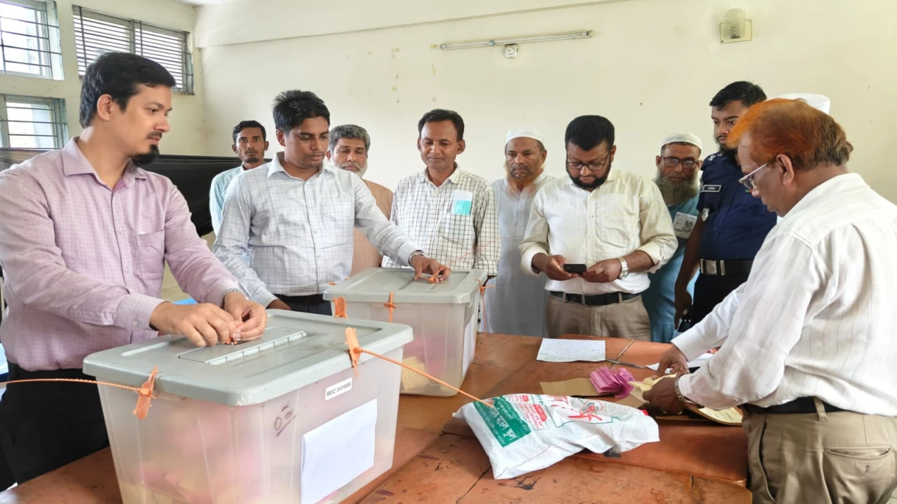 ফুলপুরে কাজিয়াকান্দা কামিল মাদরাসার গভর্নিং বডির নির্বাচন সম্পন্ন
