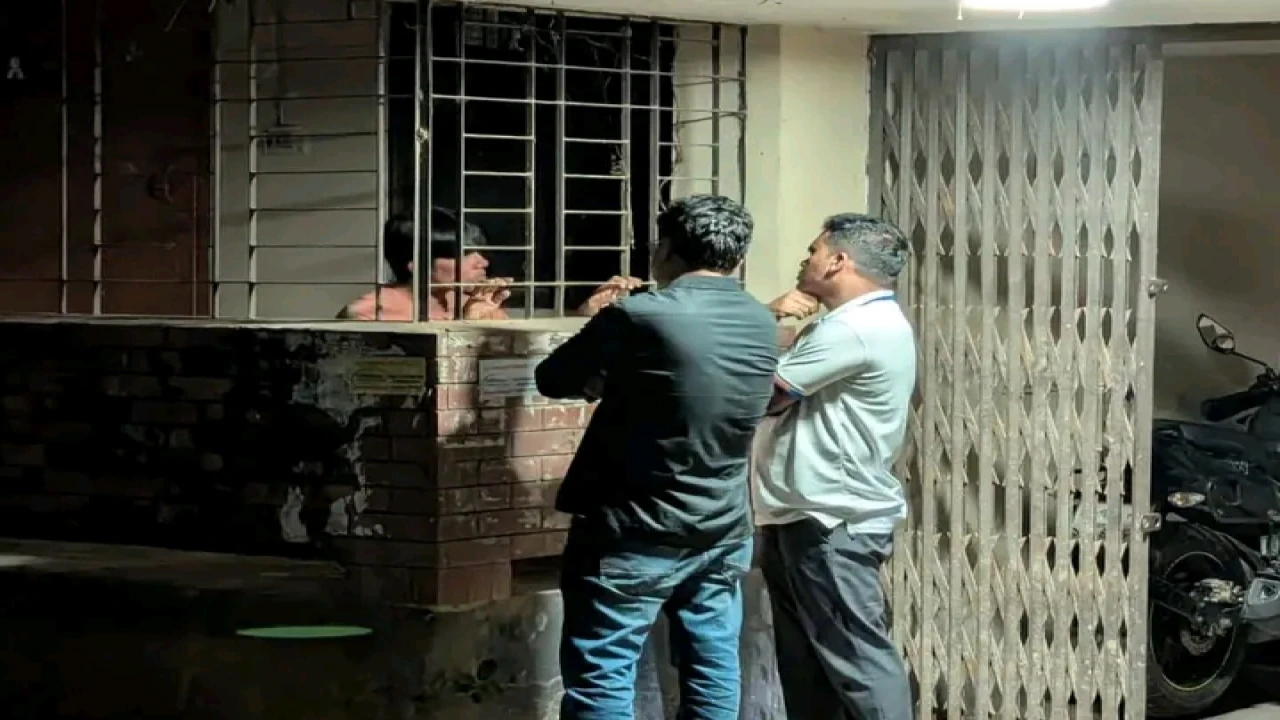 নজরুল বিশ্ববিদ্যালয়ে অপ্রীতিকর অবস্থায় ডেমোনস্ট্রেটর ও শিক্ষার্থী আটক