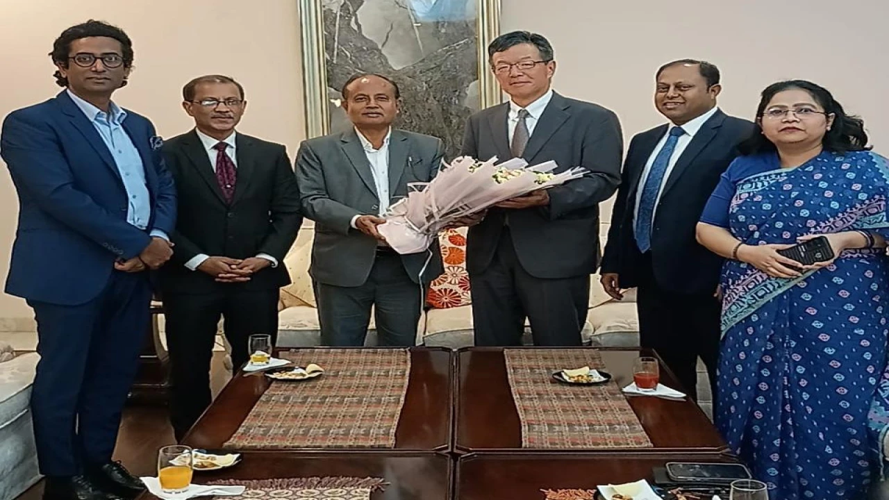 জাপানের রাষ্ট্রদূতের নৈশভোজে ঢাবি উপাচার্য