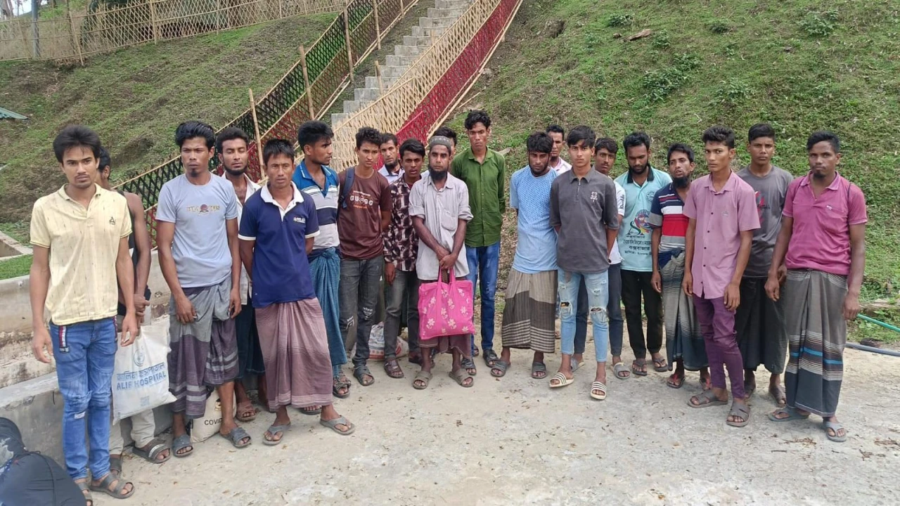 রেইচা চেকপোস্টে ২১ রোহিঙ্গা আটক, বান্দরবানে তল্লাশ...