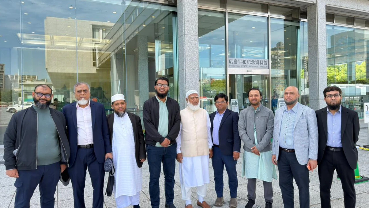 হিরোশিমা শহরে পিস পার্ক ও পিস মিউজিয়াম পরিদর্শন করেছেন মাননীয় বিরোধীদলীয় নেতা