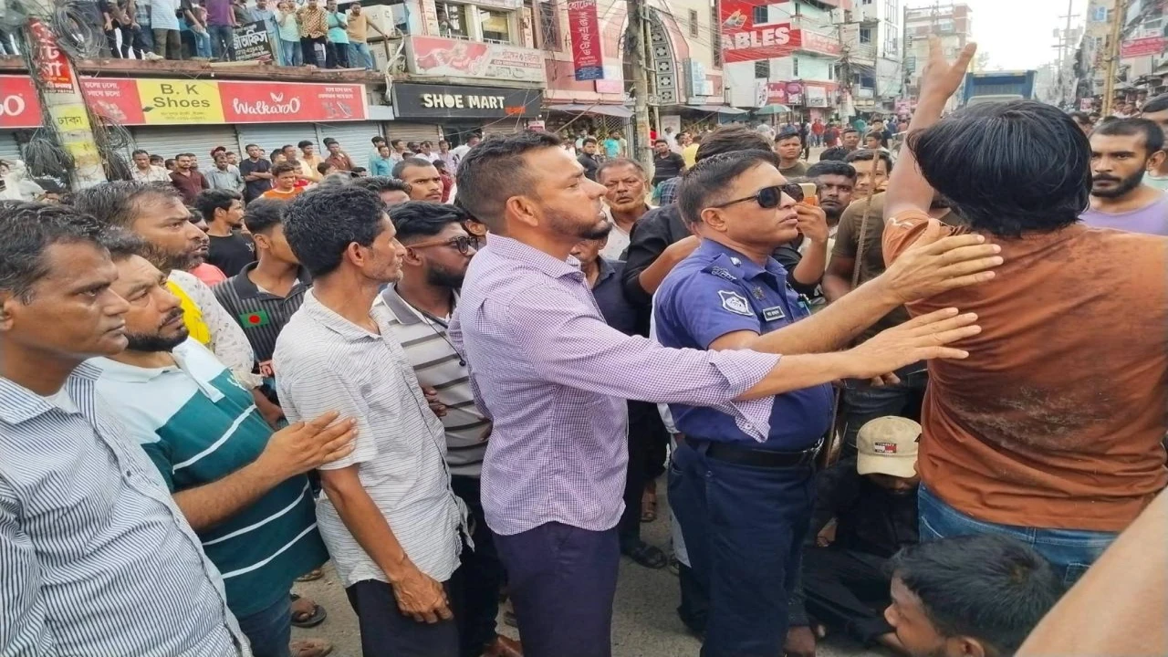 শ্রীমঙ্গলে সিএনজি-মাইক্রো শ্রমিকদের মধ্যে  সংঘর্ষ, সাংবাদিকসহ আহত ১৫  