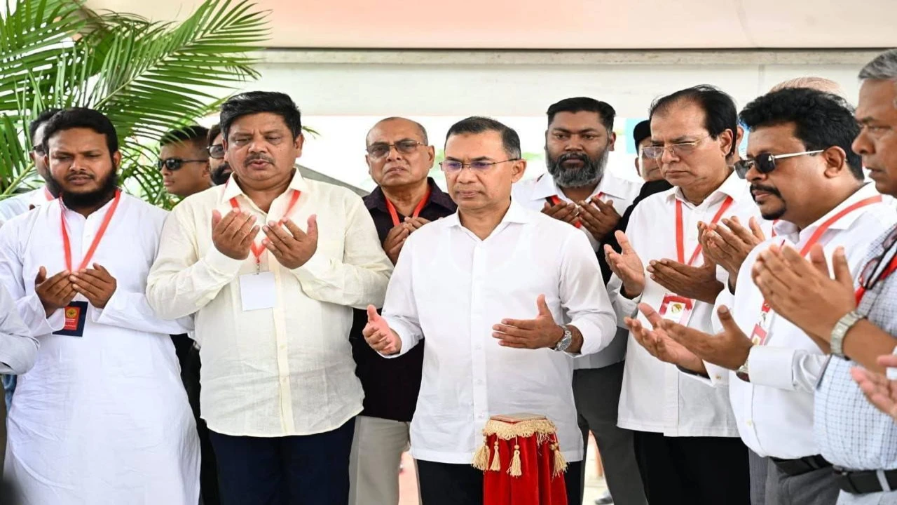 টঙ্গীতে জাতীয় দুর্যোগ ব্যবস্থাপনা ও গবেষণা ইনস্টিটিউটের ভিত্তিপ্রস্তর উদ্বোধন করলেন প্রধানমন্ত্রী 