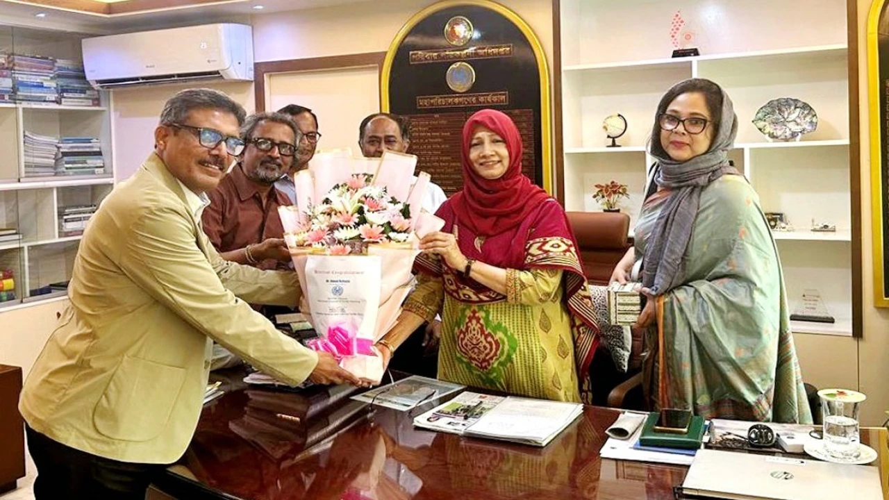 DGFP মহাপরিচালকের সঙ্গে PSTC নির্বাহী পরিচালকের সাক্ষাৎ