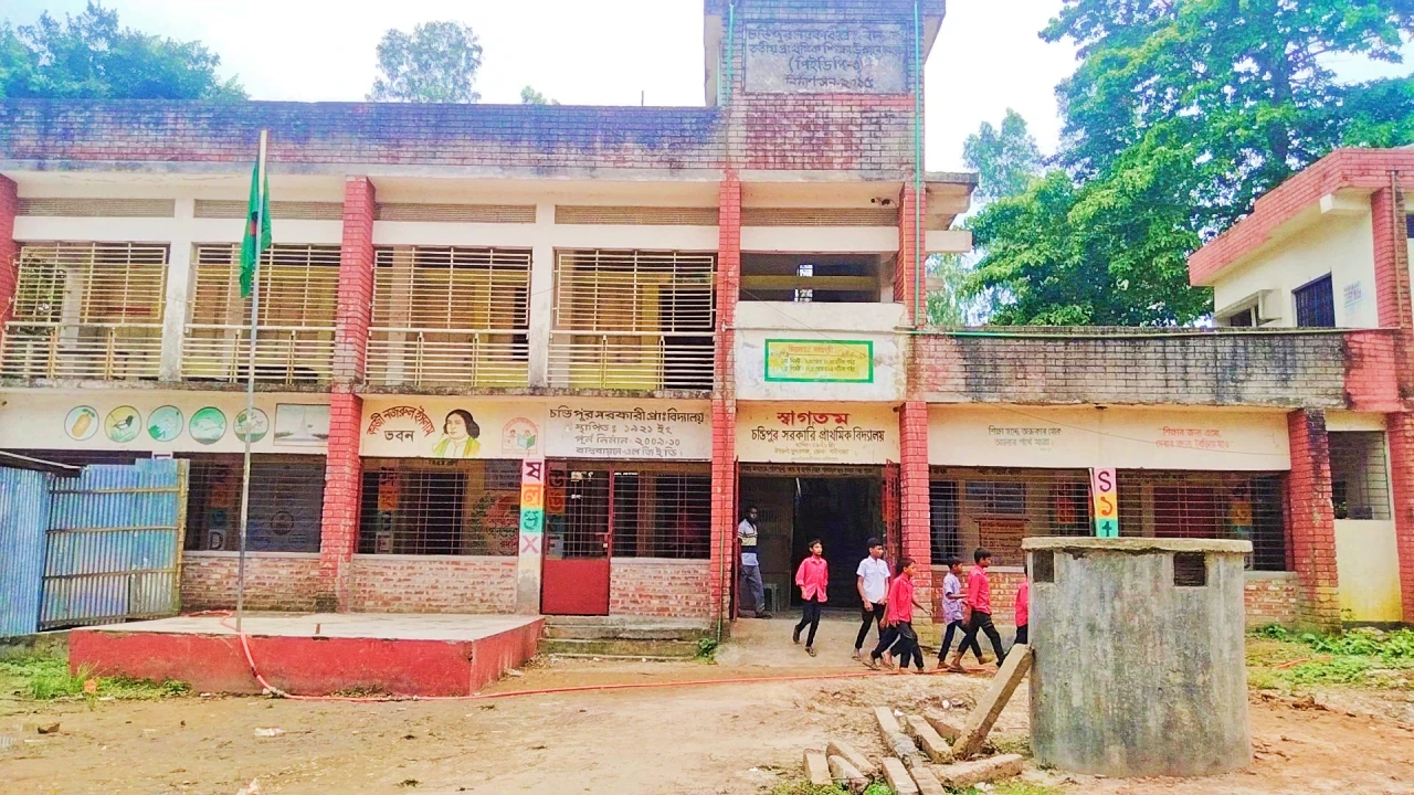 চন্ডিপুর সরকারি প্রাথমিক বিদ্যালয়ে নতুন ভবন নির্মাণে সীমানা বিরোধের অবসান